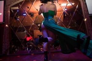 roxy-dlite-halloween-19